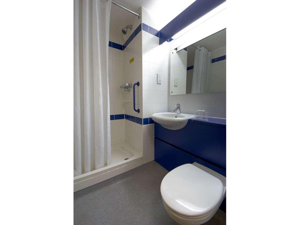 Travelodge Birmingham Oldbury 올드베리 외부 사진