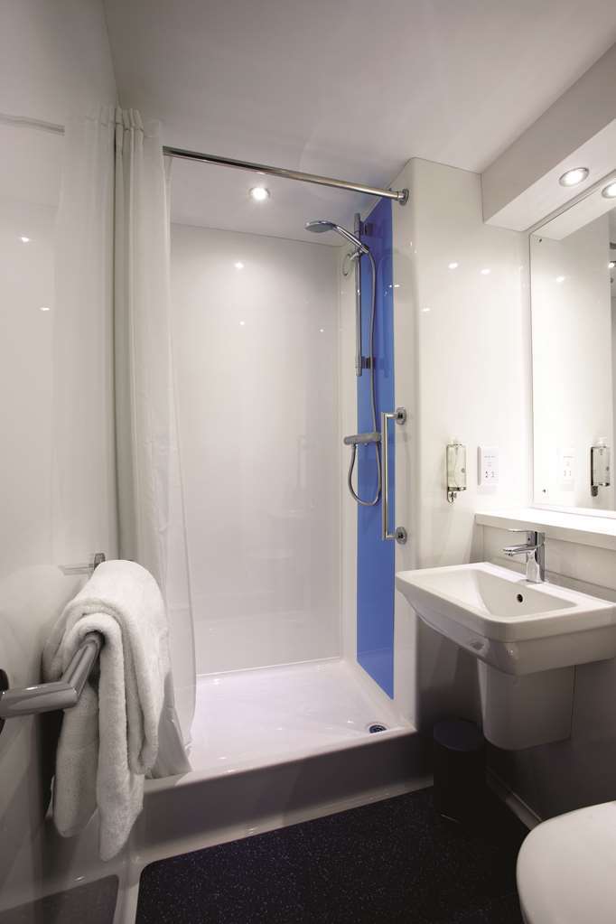 Travelodge Birmingham Oldbury 올드베리 객실 사진